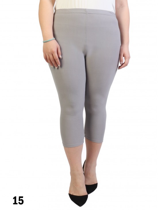 Plus Size Basic Stretchy Capri Leggings